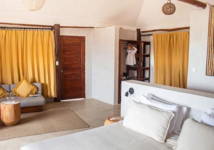 Dune Boutique located at the party zone - 39