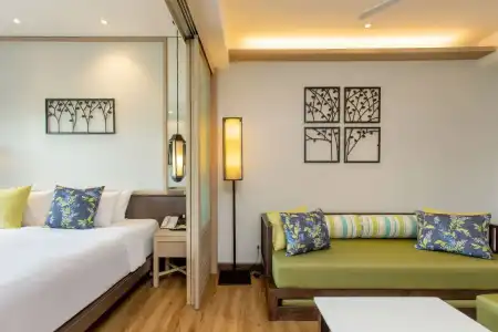 Katathani Phuket Beach Resort - 61