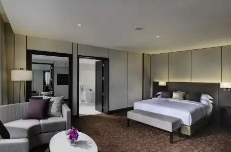 Millennium Hilton Bangkok - 2