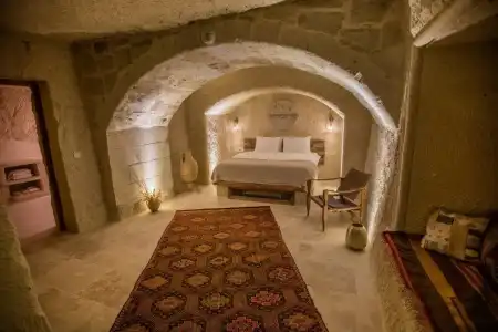 Doda Artisanal Cave +14 adults only - 41