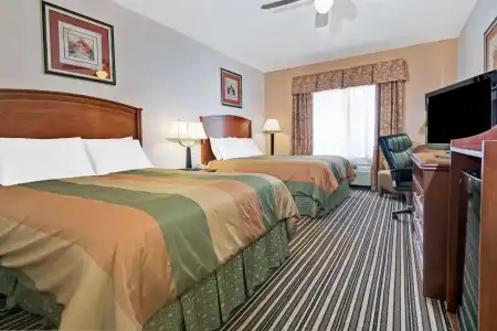 Super 8 by Wyndham Austin/Airport South - 24