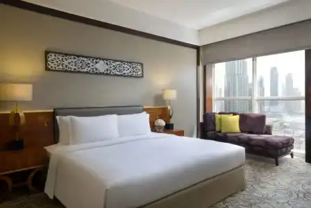 Dusit Thani - 25