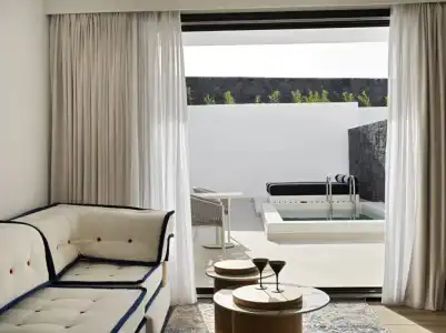 Cresanto Luxury Suites - 41