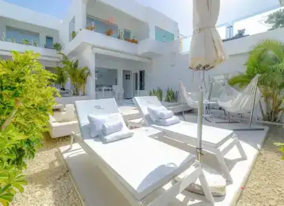 Lani's Suites de Luxe - 22