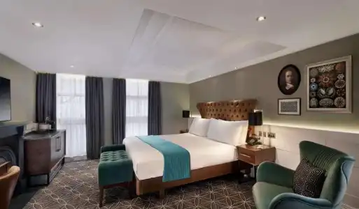 100 Queen's Gate London Kensington, Curio Collection by Hilton - 55