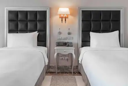 Hilton Alexandria Corniche - 98