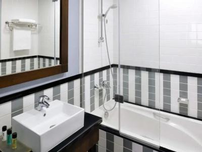 Movenpick Apartments Al Mamzar Dubai - 20