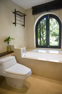 Rawi Warin Resort and Spa - 41