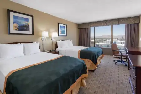 Ramada by Wyndham Reno and Casino - 21