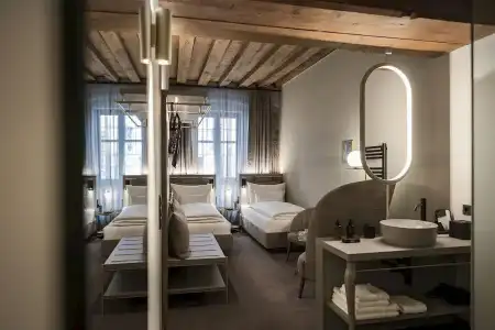 AltstadtWeisses Kreuz - 17
