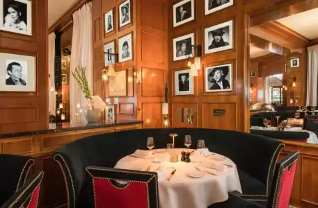 Hôtel Barrière Fouquet's Paris - 22
