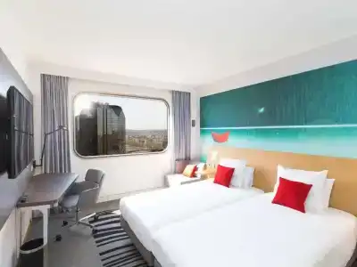 Novotel Paris Centre Tour Eiffel - 9