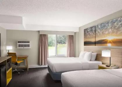 Days Inn & Suites by Wyndham Bozeman - 18