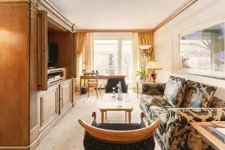 Bernstein Villa Kastania - 49