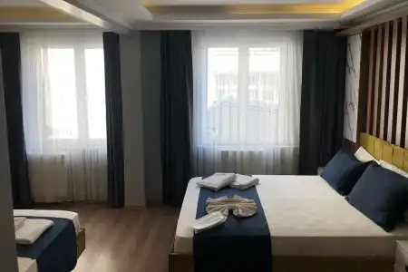 Sultanahmet Nu - 77