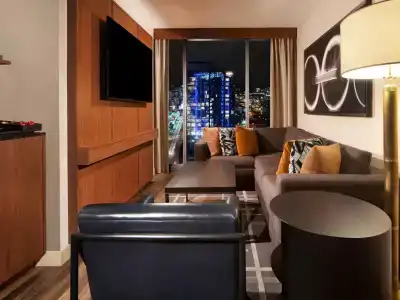 Grand Hyatt - 63