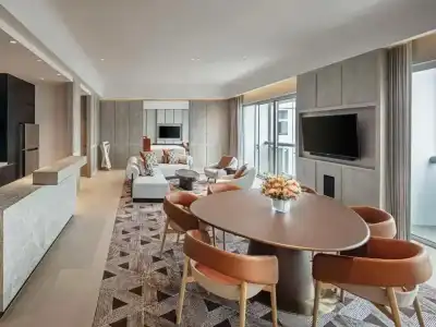 Fairmont - 12