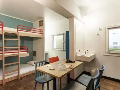 hotelF1 Paris Porte de Châtillon - 11