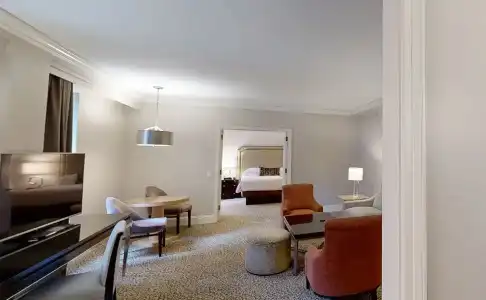 Omni Berkshire Place - 92
