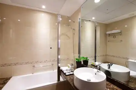 Majestic City Retreat - 32