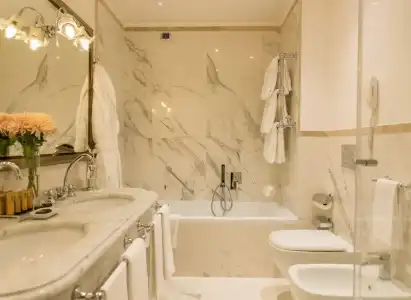 Bernini Palace - 17