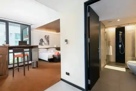 RakYim Siam Sukhumvit 15 - 74