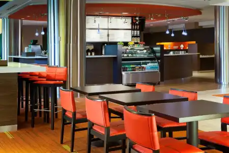 Courtyard by Marriott Arlington Crystal City/Reagan National - 12