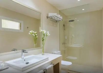Arena Suite - Adults Only - 64