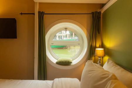 FLOATS by H2OTEL - 55