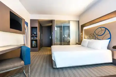 Four Points by Sheraton Bangkok Ploenchit Sukhumvit - 2