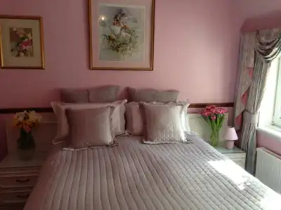Carmichael Bed And Breakfast - 5
