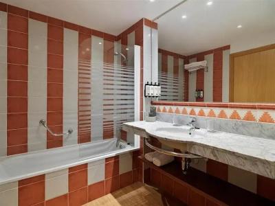 H10 Salauris Palace - 37