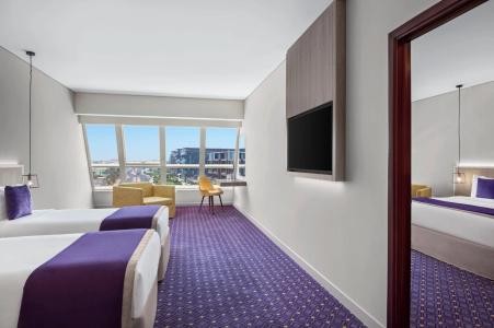 Leva and Suites, Mazaya Centre - 14