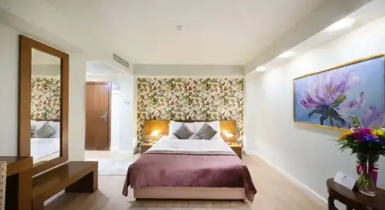 Phoenicia Comfort - 38