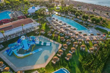 Pegasos Deluxe Beach - 32