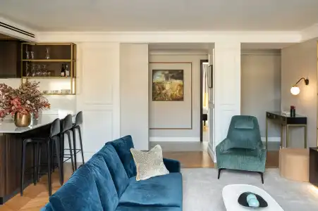 The Guardsman and Residences - 59