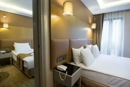 GK Regency Suites - 44