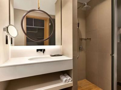 Mercure Dubai Gold District - 30