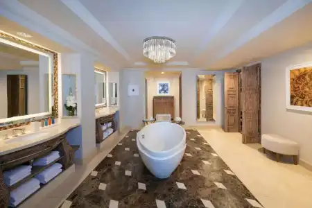 Atlantis, The Palm - 75