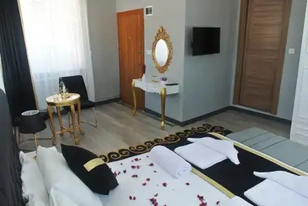 Emirhan Guesthouse & Suites - 73