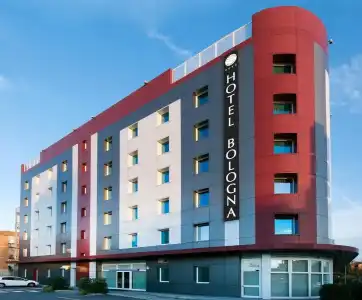Four Points Flex by Sheraton Bologna Airport - 0