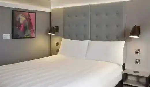 Premier Inn London Wimbledon South - 6