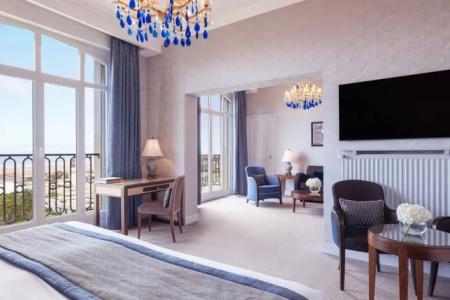 Hôtel Barrière Le Royal Deauville - 82