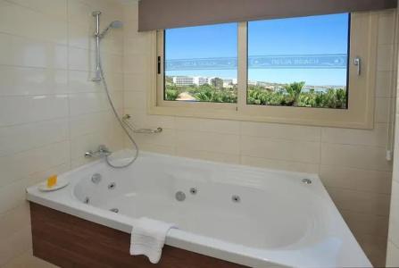 Nelia Beach & Spa - 70