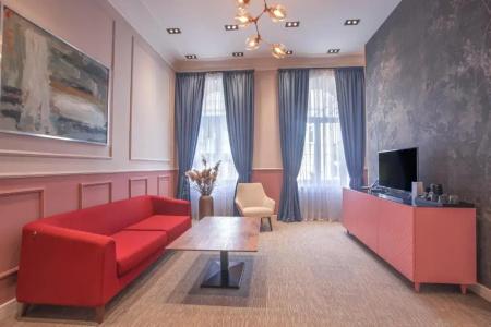 Heritage & Suites - 87