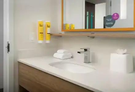 Tru by Hilton Miami West Brickell - 41