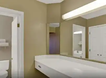 Days Inn Tucson City Center - 16