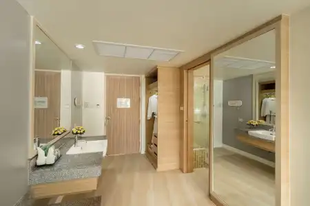The Briza Beach Resort Khaolak - 74