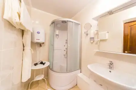 Hotel - 110