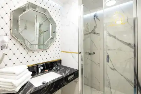 Royal Baltic Luxury Boutique - 5